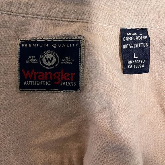 Wrangler Shirt Button-Up Men's L Casual White Taupe Black Plaid Casual Workwear - Picture 6 of 6